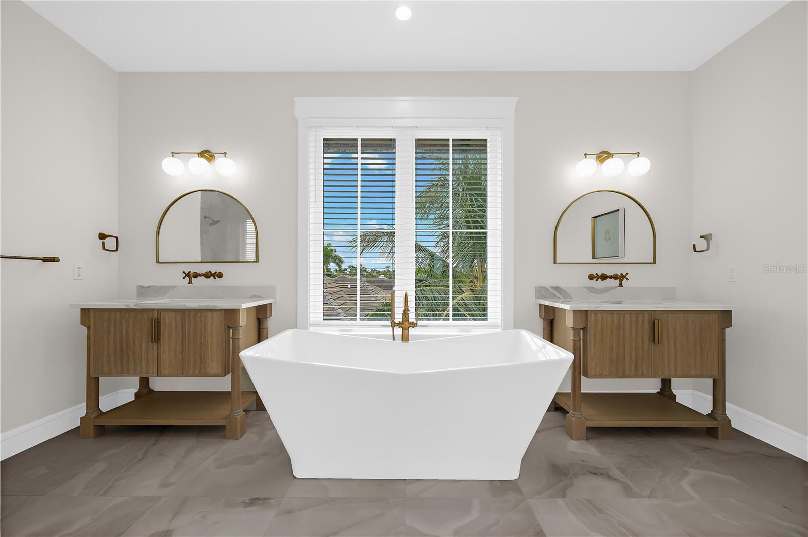 SAINT ARMANDS DIV JOHN RINGLING ESTATES - Residential