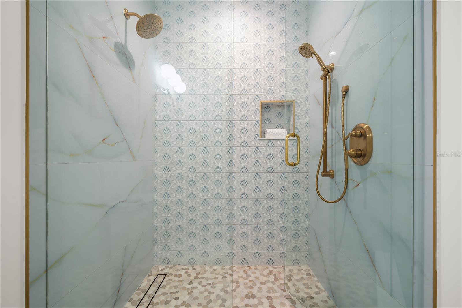 SAINT ARMANDS DIV JOHN RINGLING ESTATES - Residential