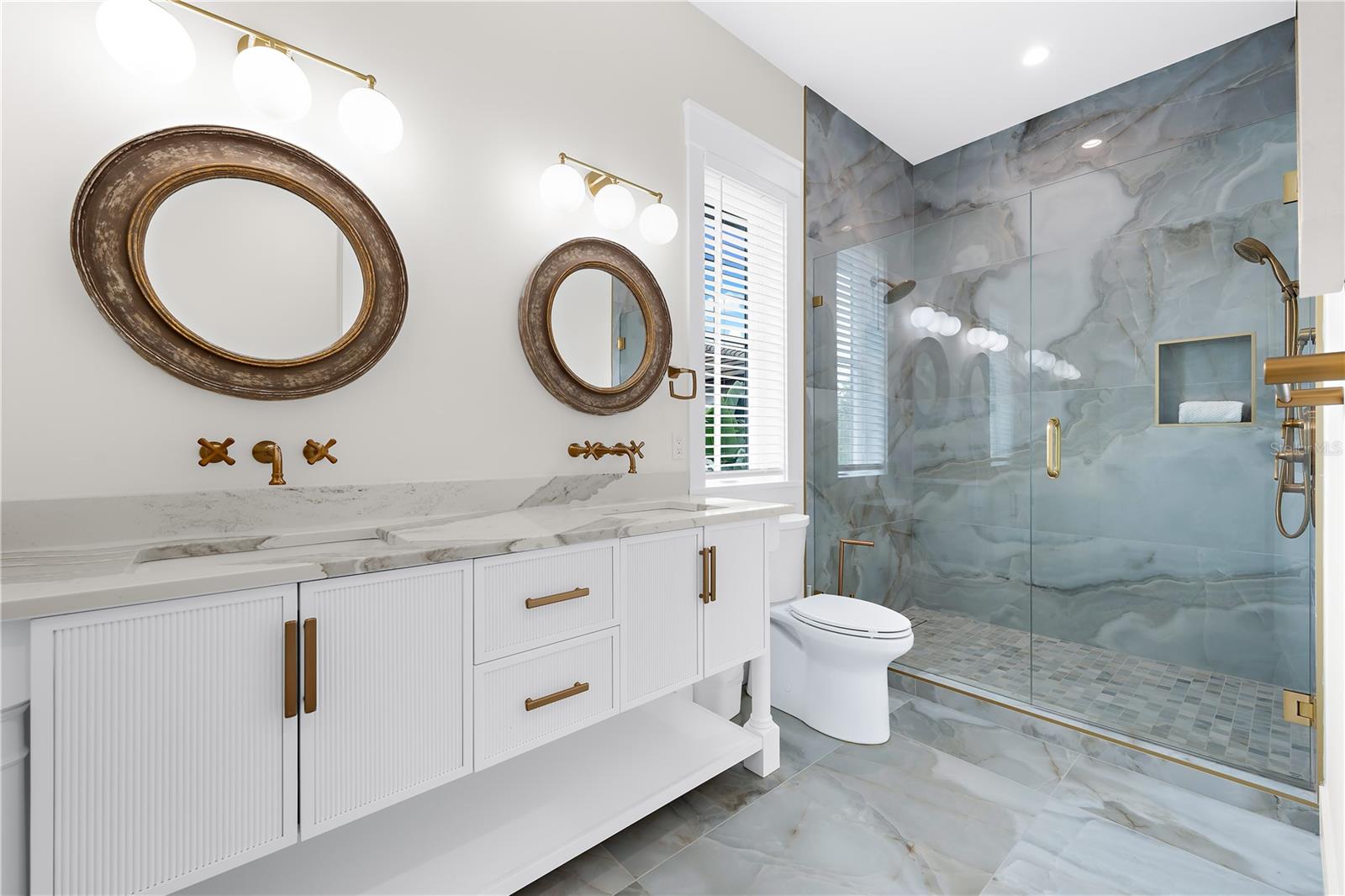 SAINT ARMANDS DIV JOHN RINGLING ESTATES - Residential