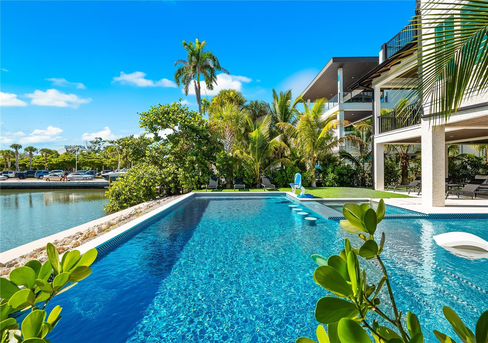 SAINT ARMANDS DIV JOHN RINGLING ESTATES - Residential