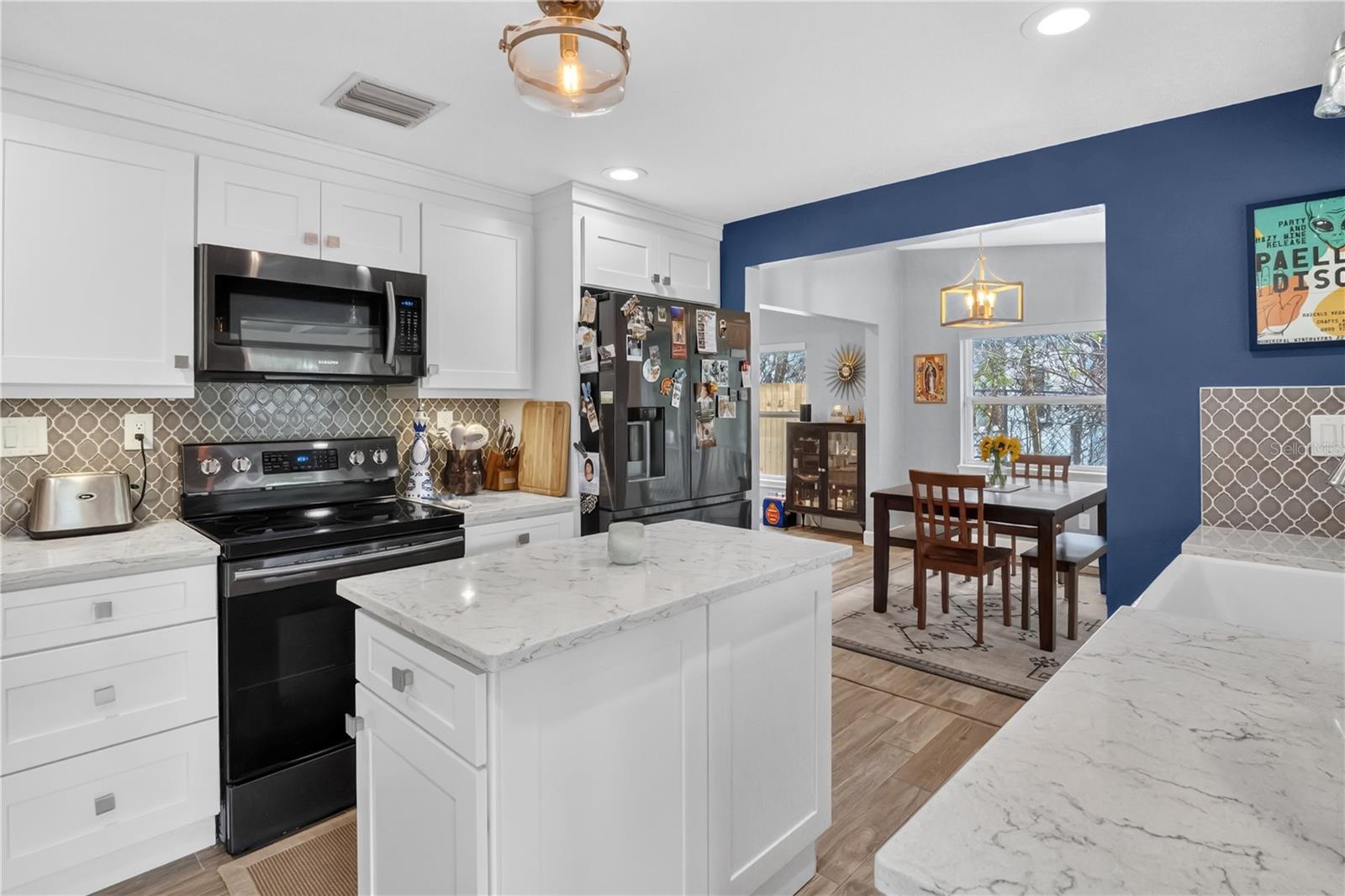LAKE CONWAY ESTATES - Residential