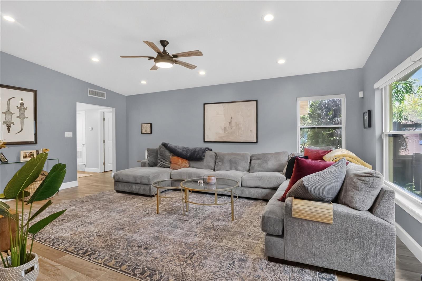 LAKE CONWAY ESTATES - Residential