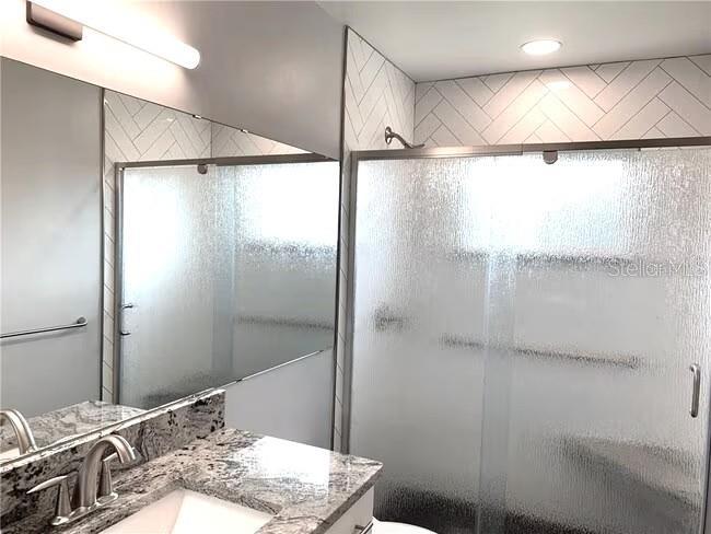 ON TOP OF THE WORLD - Residential Lease