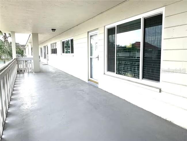 ON TOP OF THE WORLD - Residential Lease