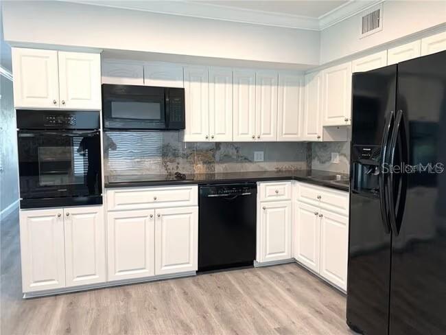 ON TOP OF THE WORLD - Residential Lease