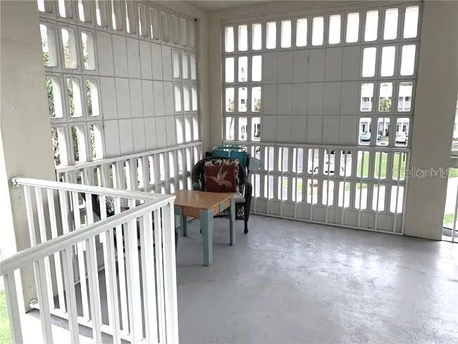 ON TOP OF THE WORLD - Residential Lease