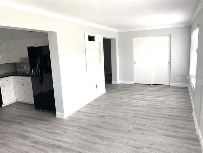 ON TOP OF THE WORLD - Residential Lease