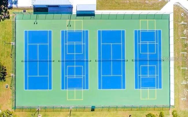 ON TOP OF THE WORLD - Residential Lease