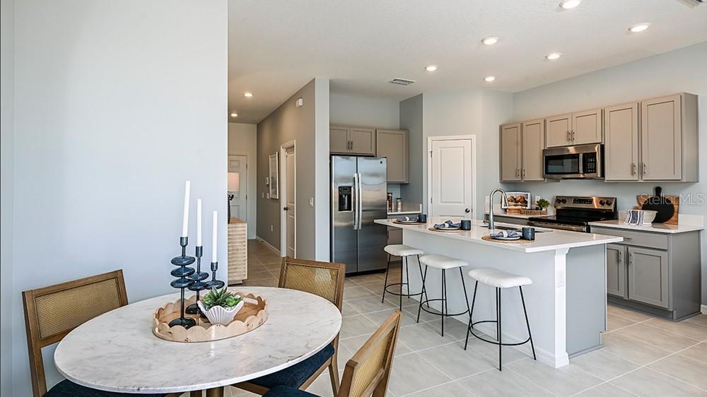 TOWNHOMES AT AZARIO - Residential