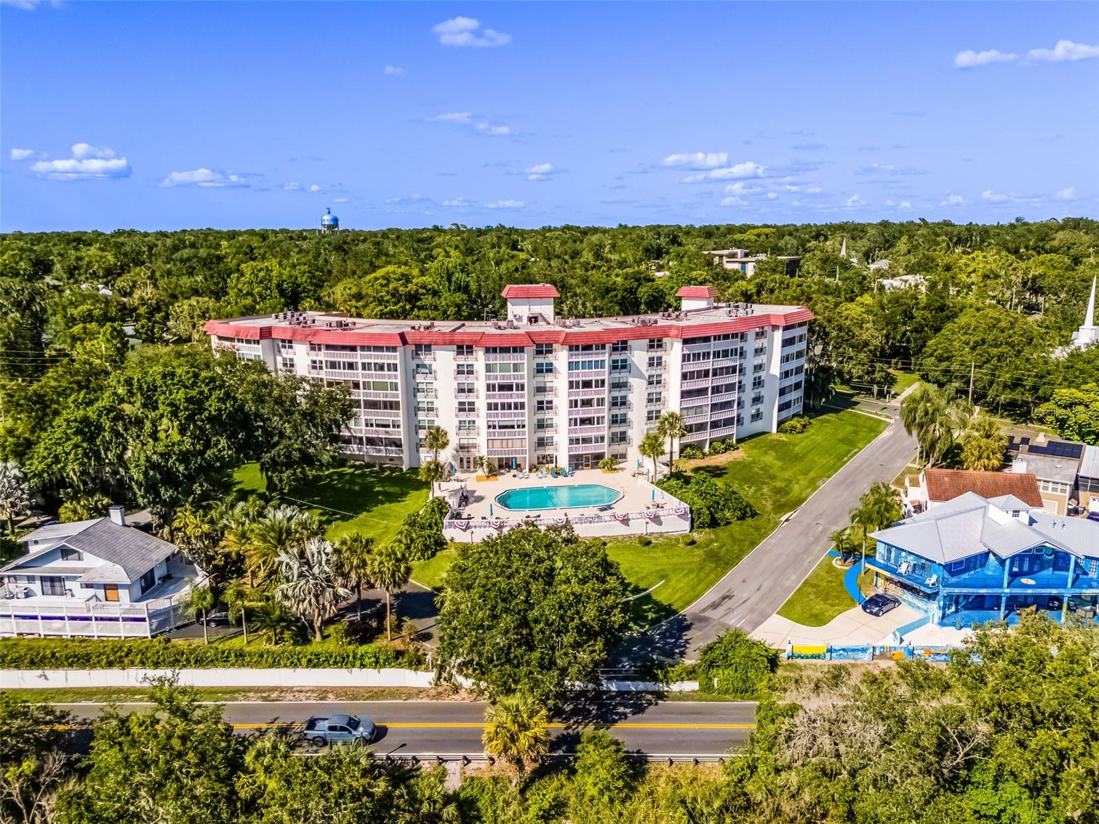 MOUNT DORA VILLA DORA CONDO UNIT 01 - Residential
