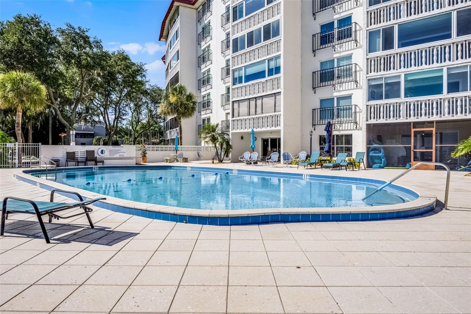 MOUNT DORA VILLA DORA CONDO UNIT 01 - Residential