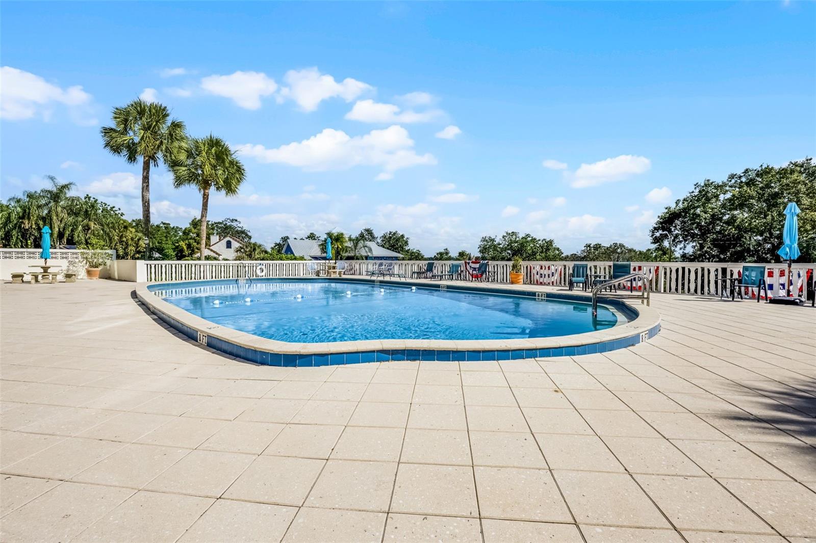 MOUNT DORA VILLA DORA CONDO UNIT 01 - Residential