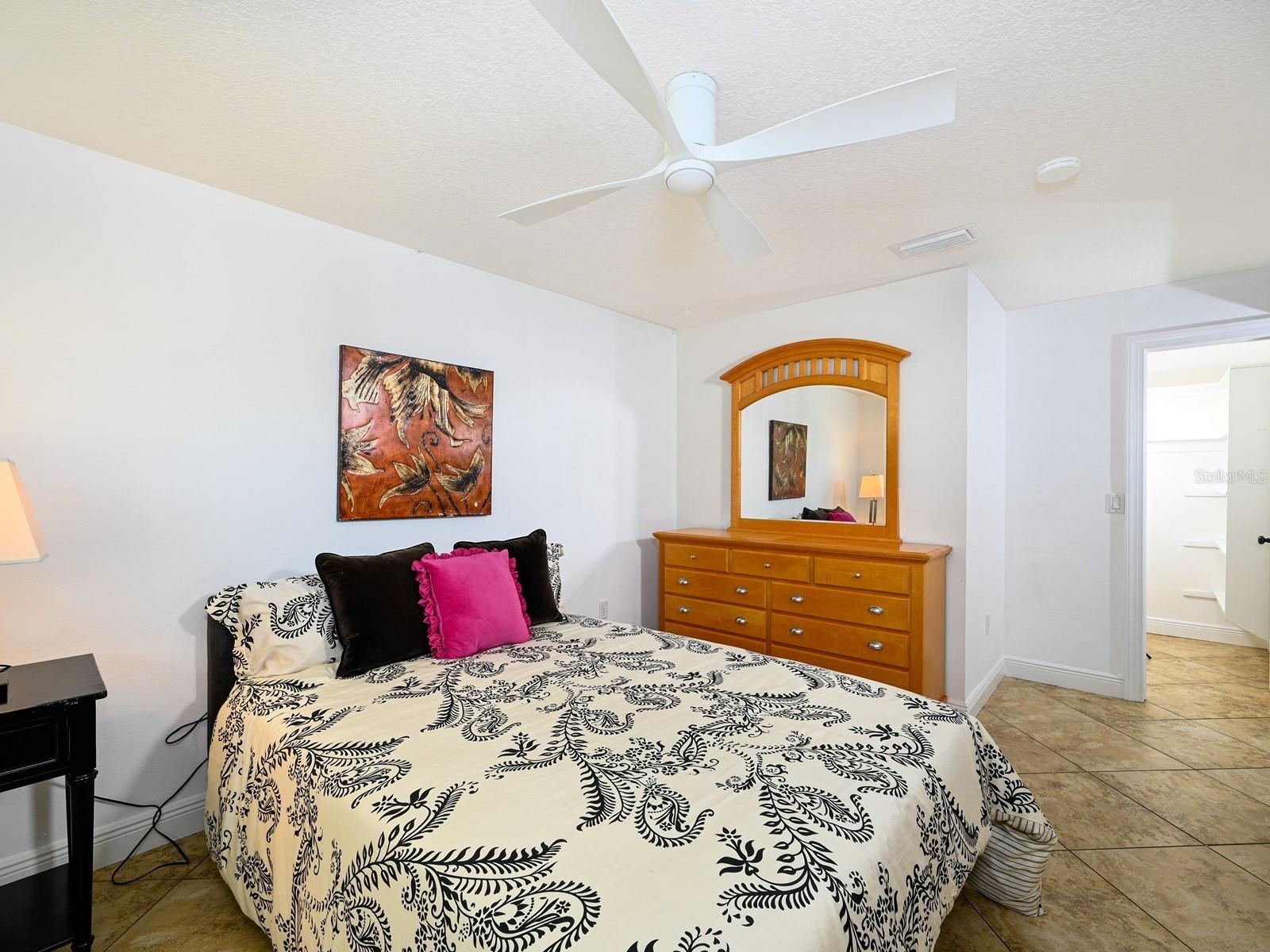 GULF GATE WOODS - Residential