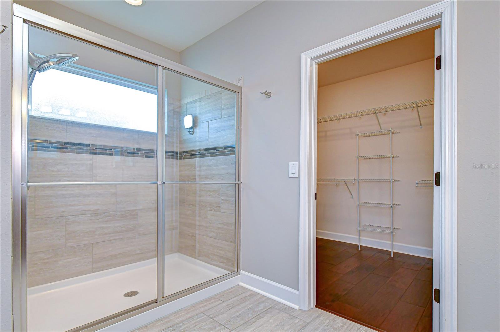 WATERSTONE LAKES - Residential