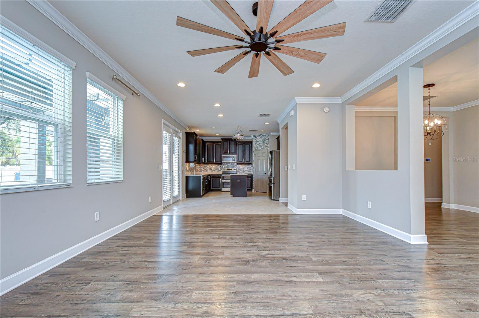 WATERSTONE LAKES - Residential