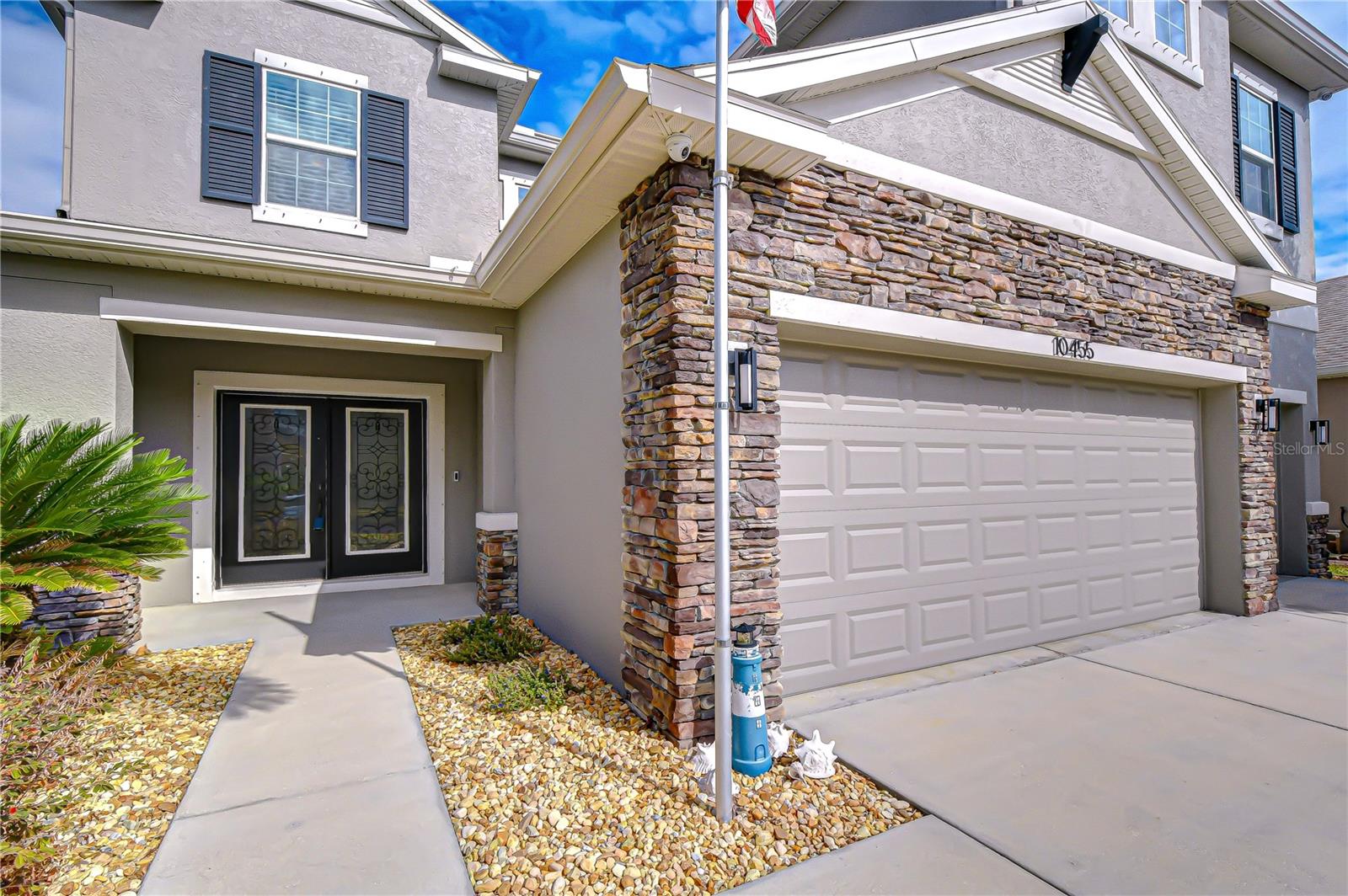 WATERSTONE LAKES - Residential