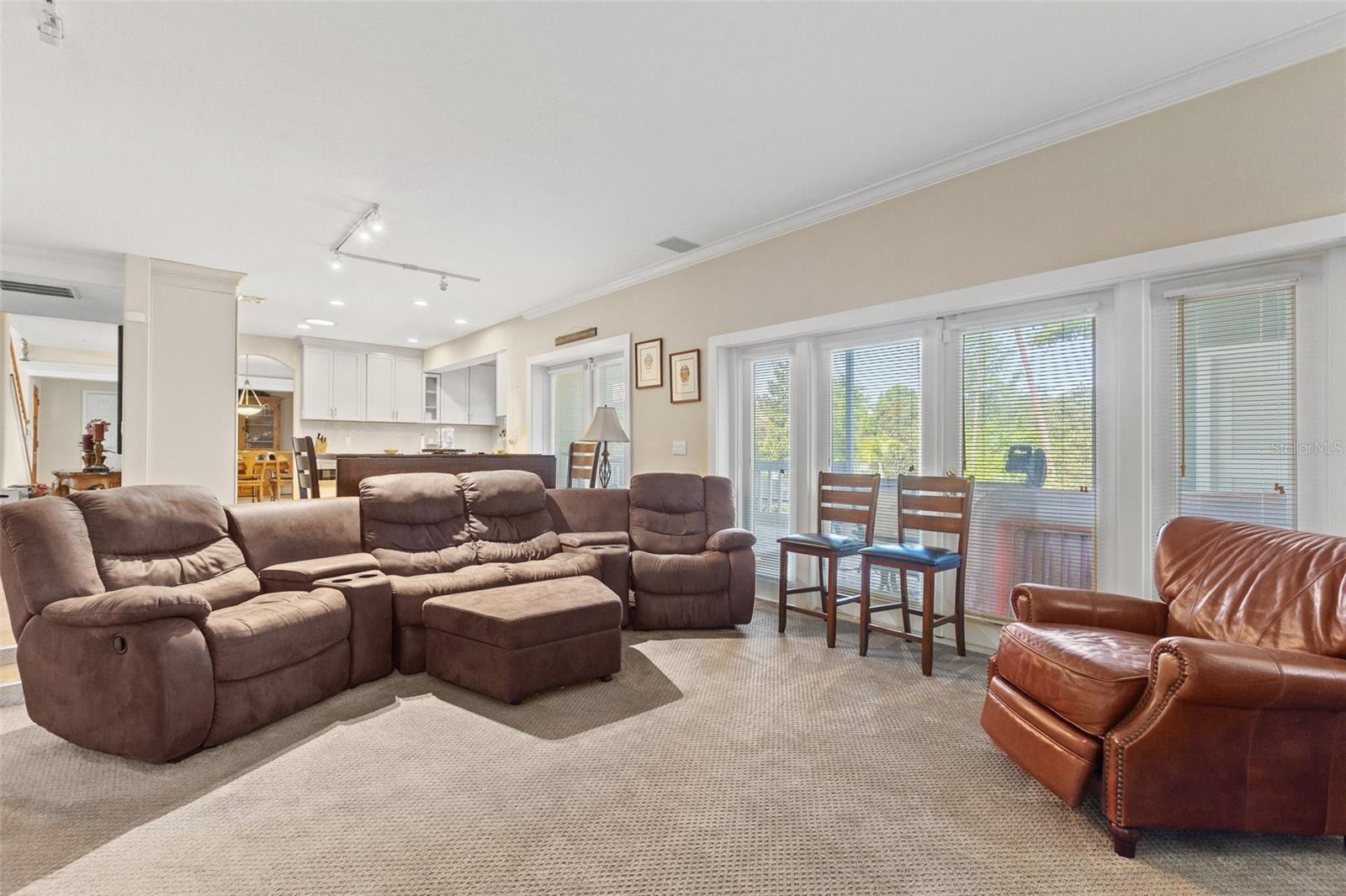 TAMPA & TARPON SPGS LAND CO - Residential