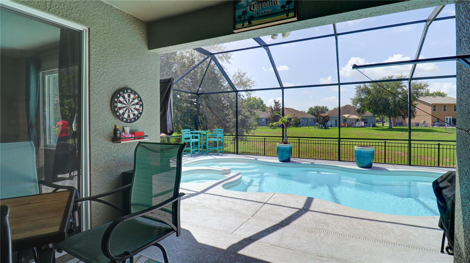 5725 JUSTICIA LOOP