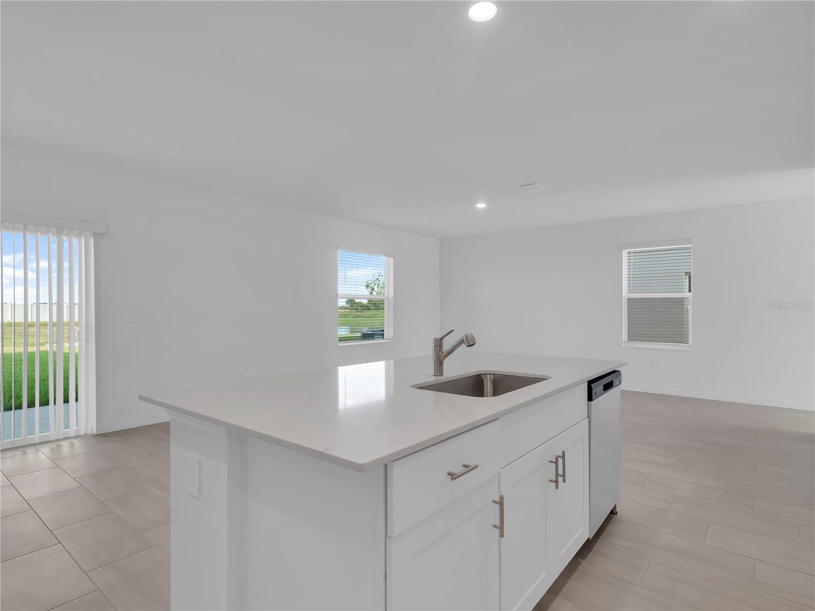 PROSPERITY LAKES - Residential Lease