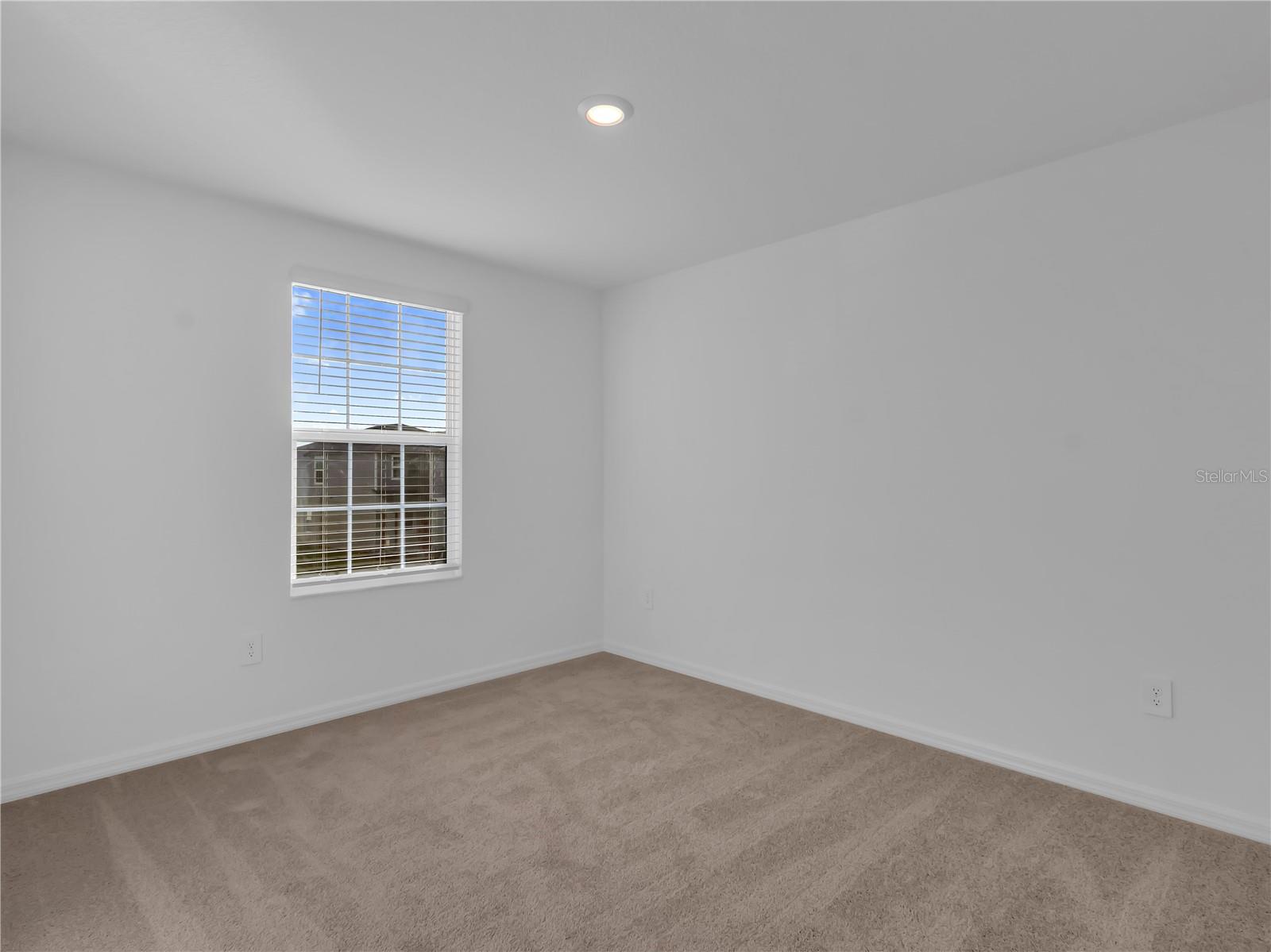 PROSPERITY LAKES - Residential Lease