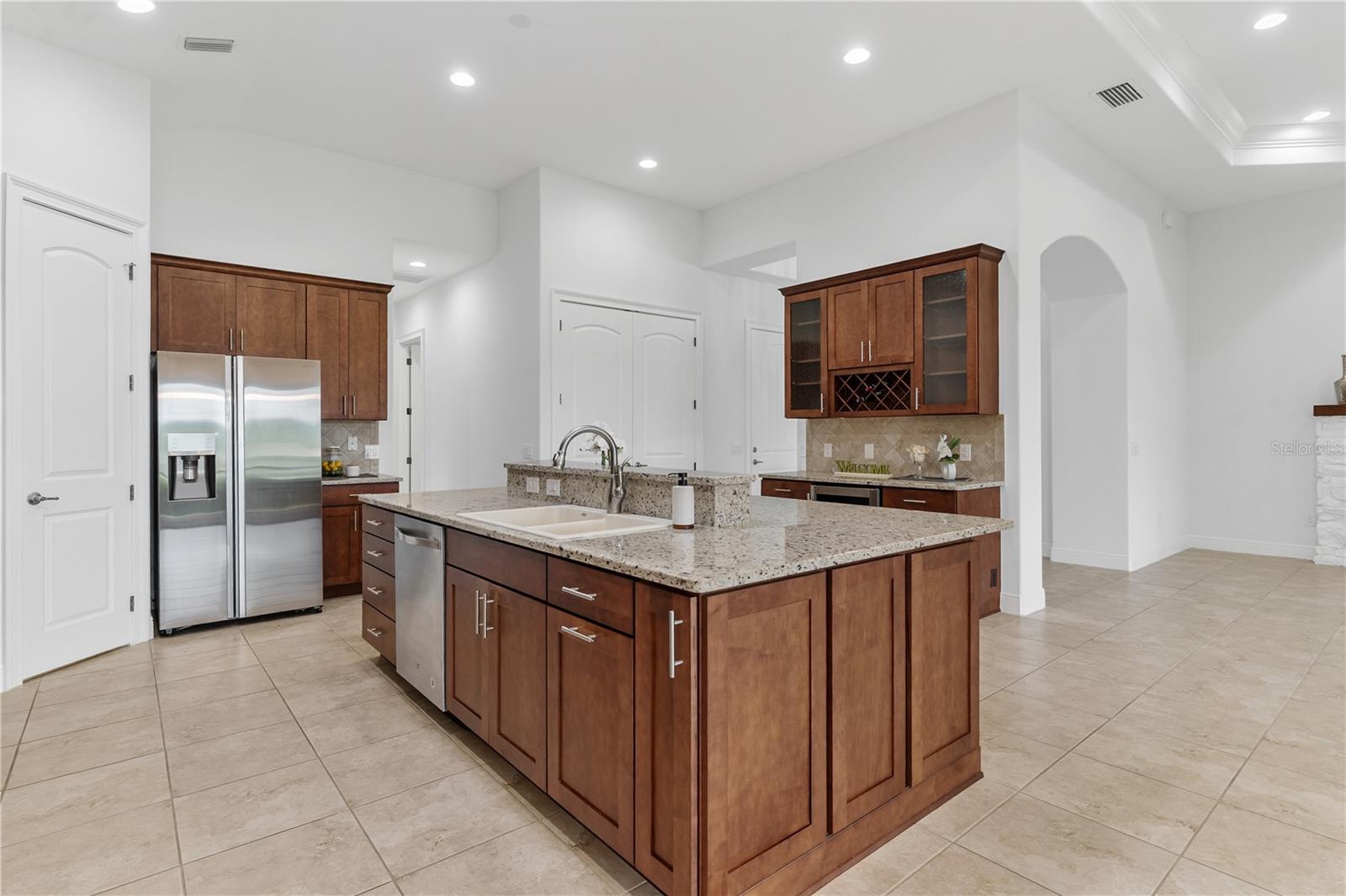 HARBOR HILLS - Residential
