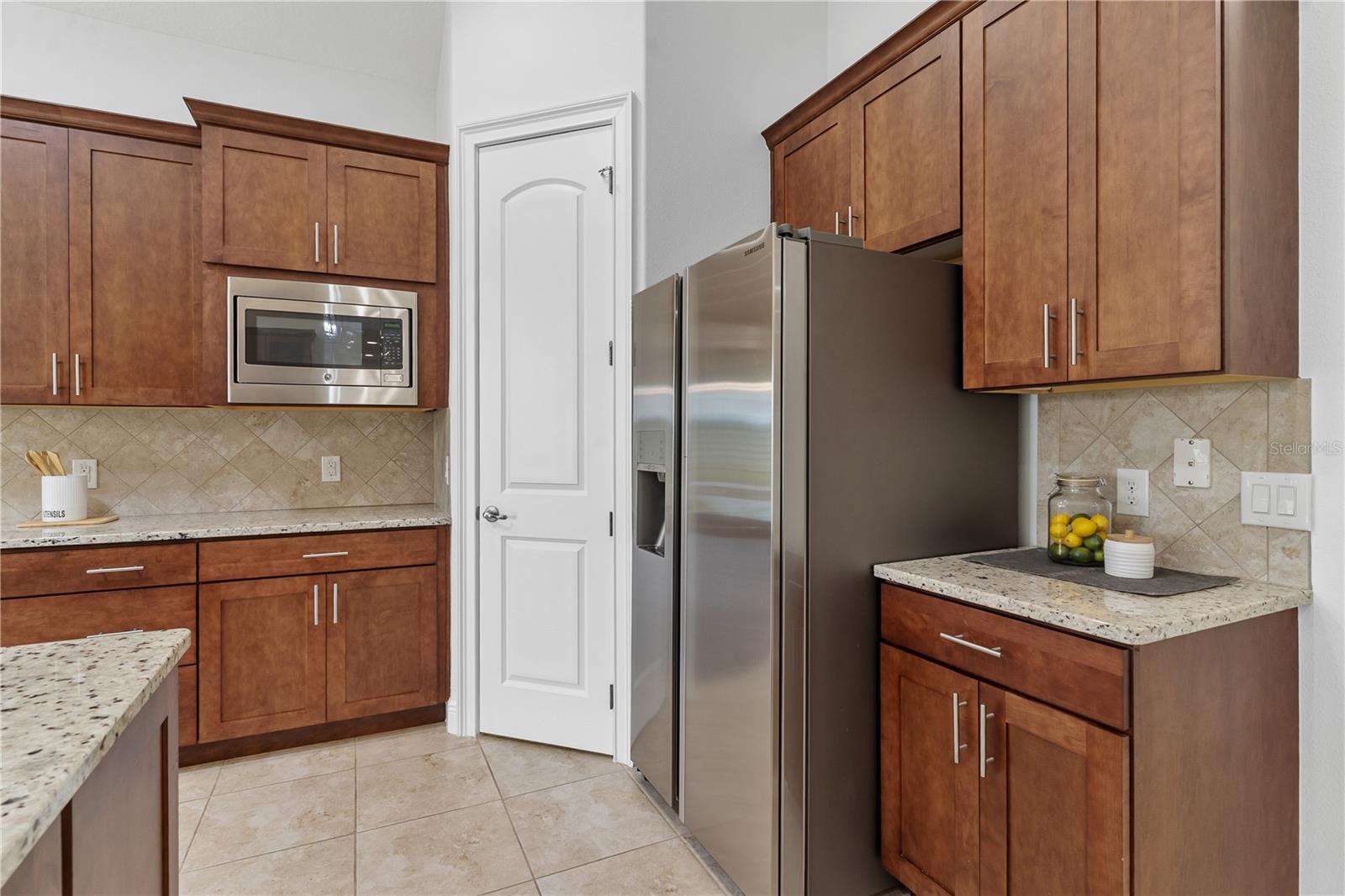 HARBOR HILLS - Residential