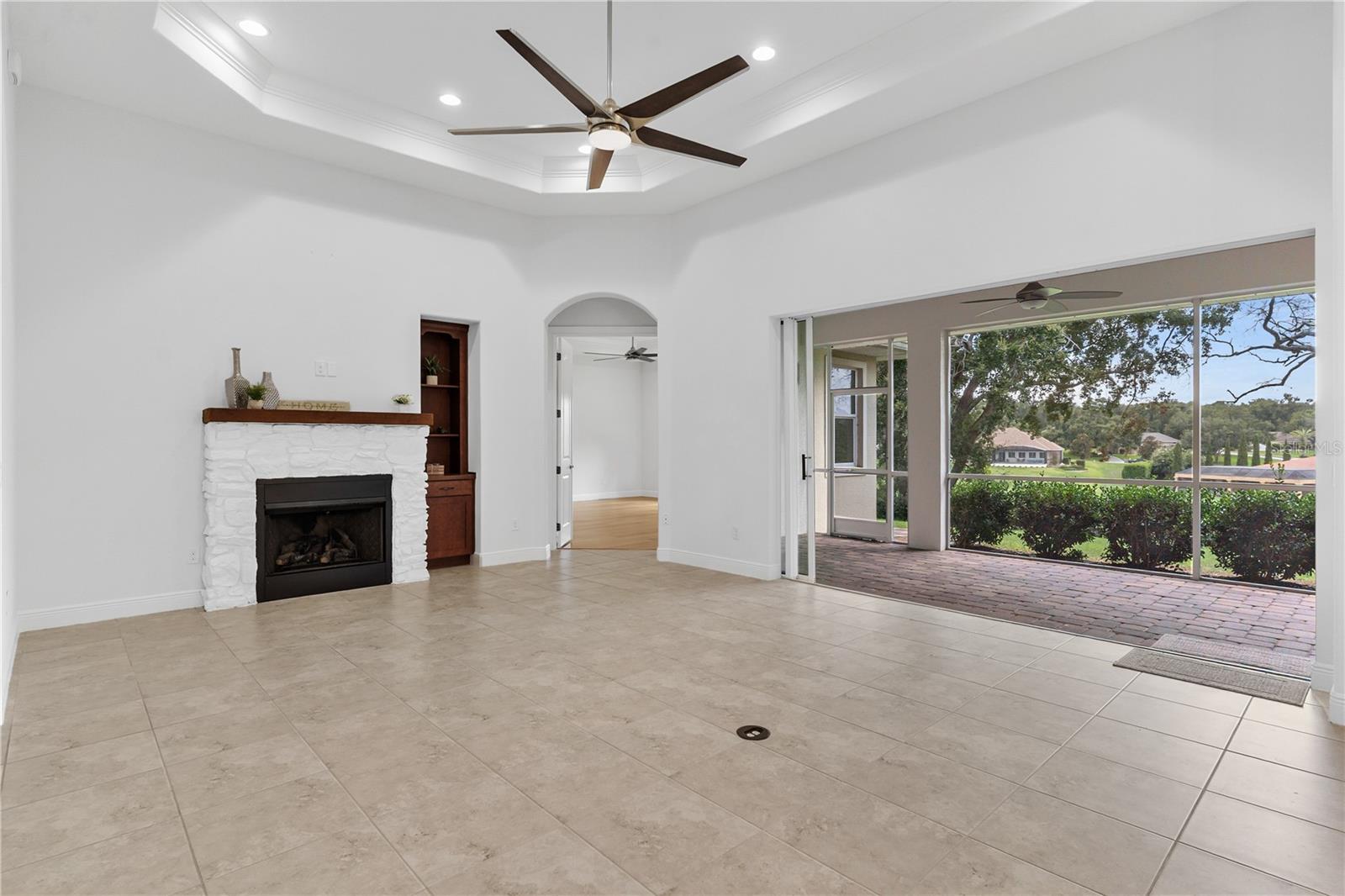 HARBOR HILLS - Residential