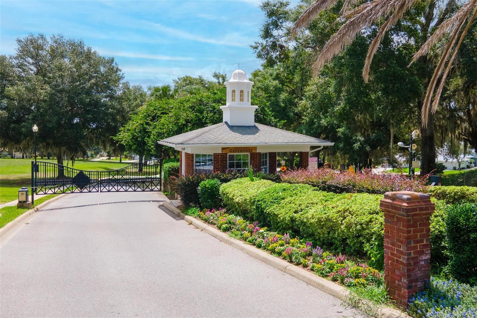 HARBOR HILLS - Residential