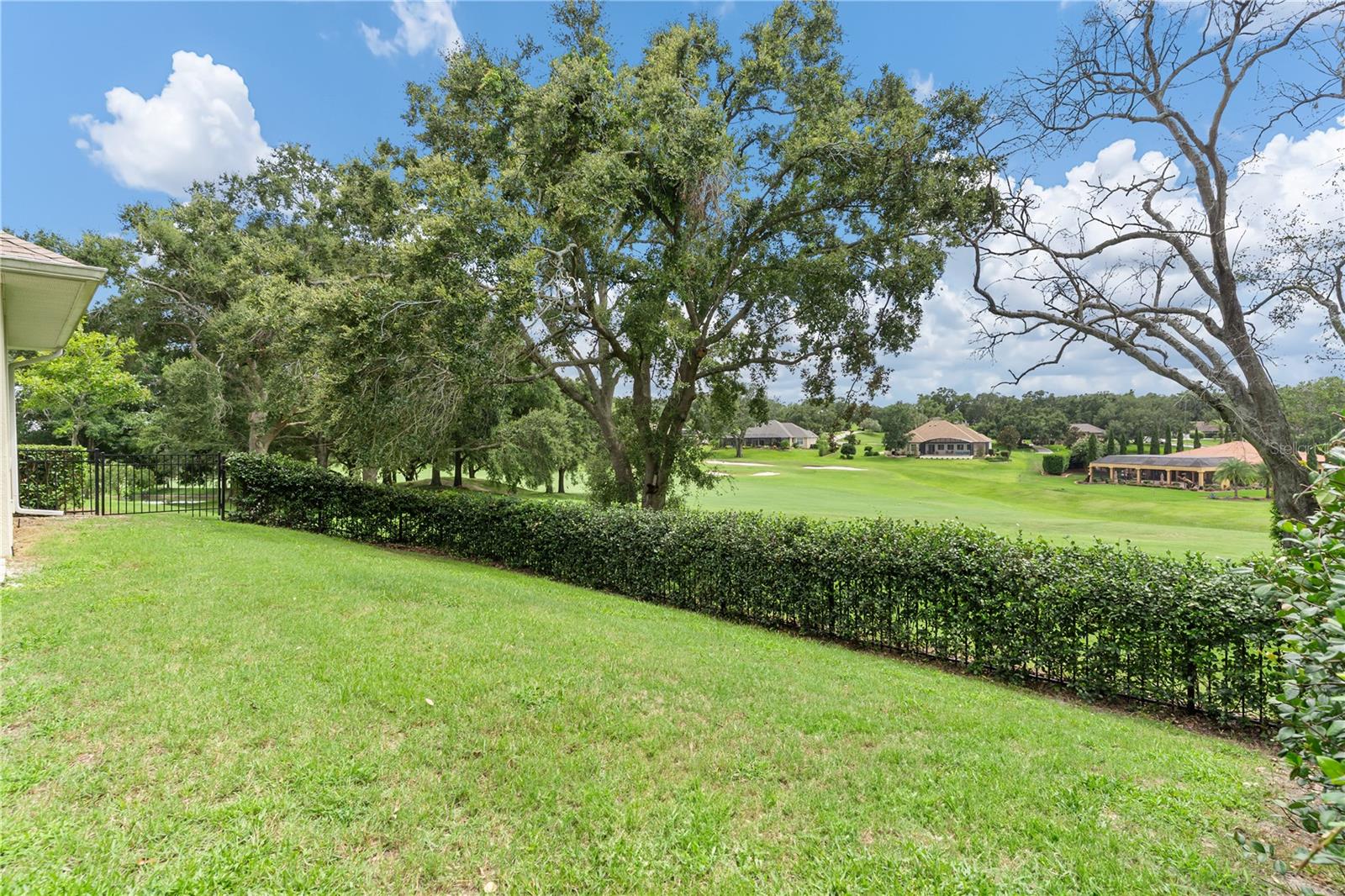 HARBOR HILLS - Residential
