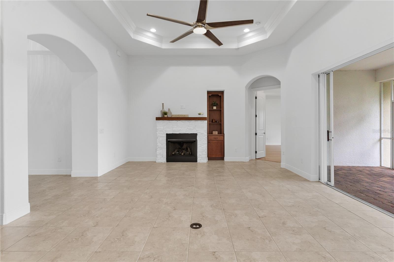 HARBOR HILLS - Residential