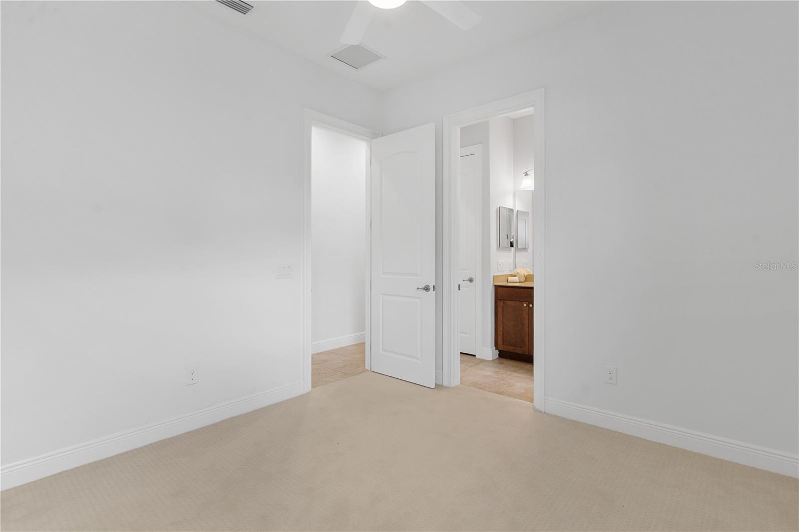 HARBOR HILLS - Residential