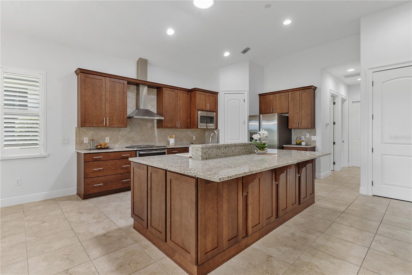 HARBOR HILLS - Residential