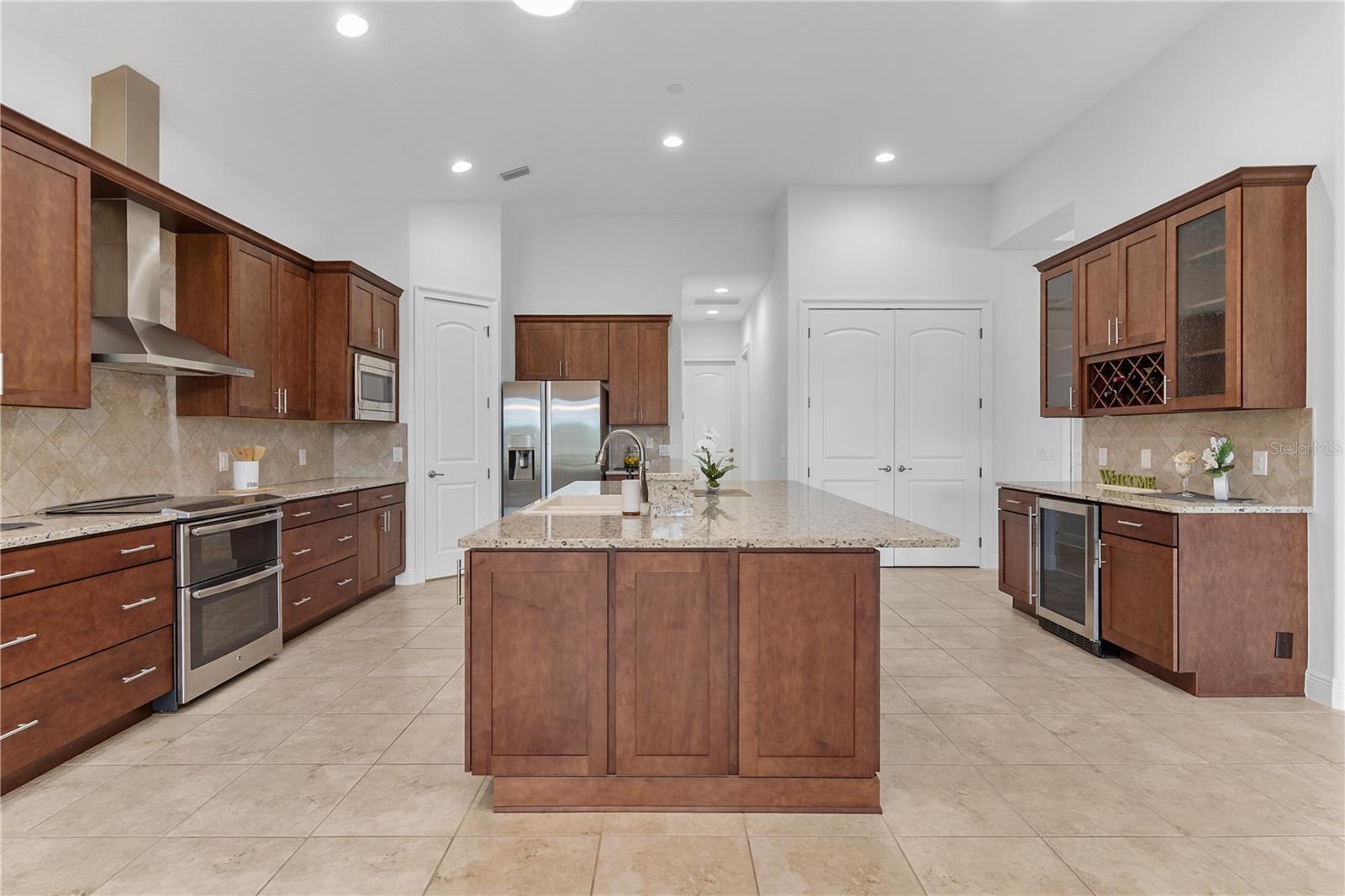 HARBOR HILLS - Residential