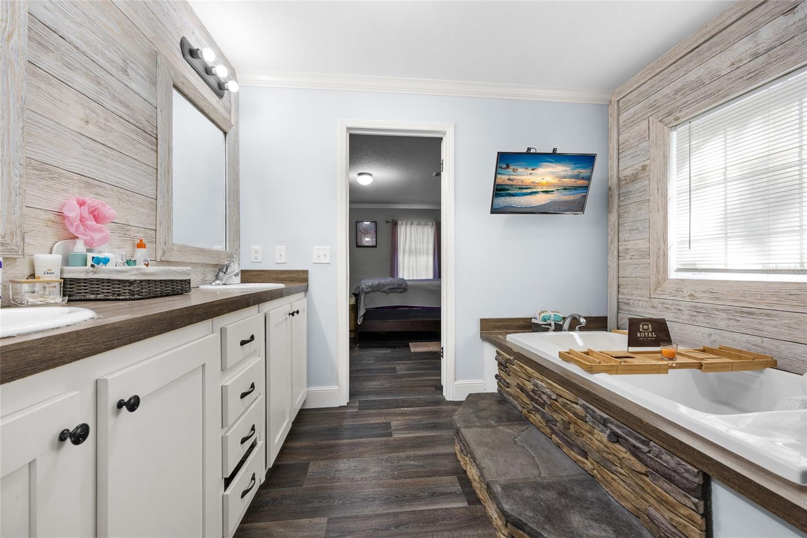 PARKER WOODS SUB - Residential