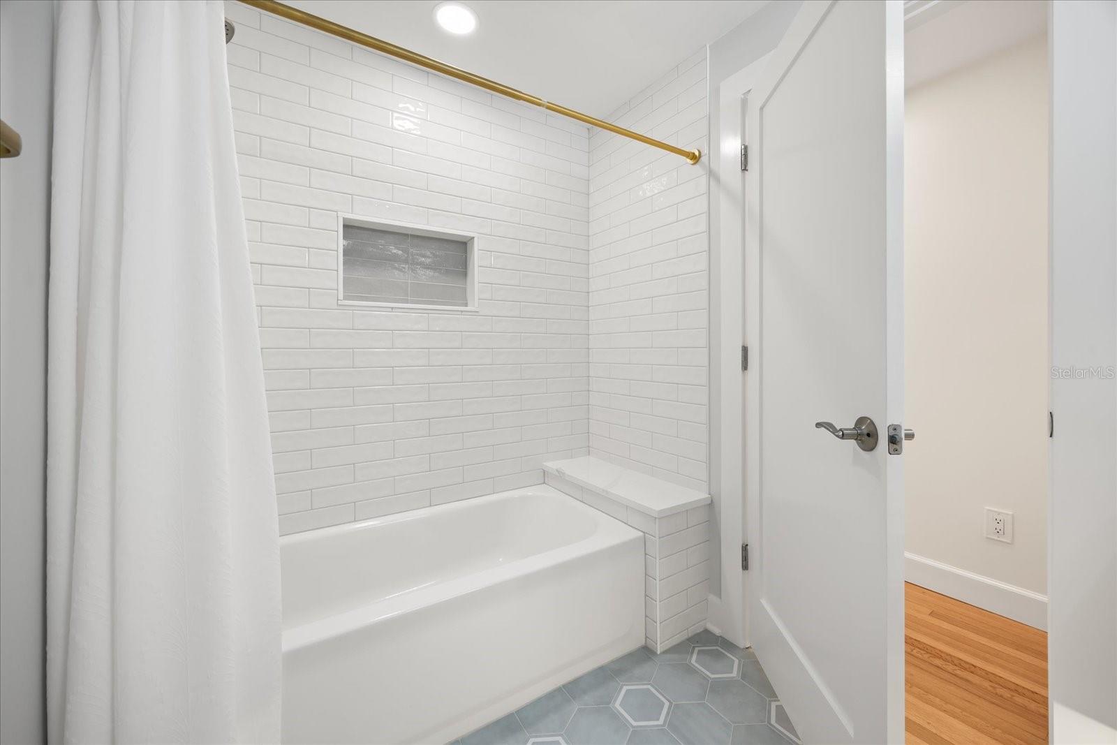 WATERFRONT ESTATES 3RD ADD - Residential