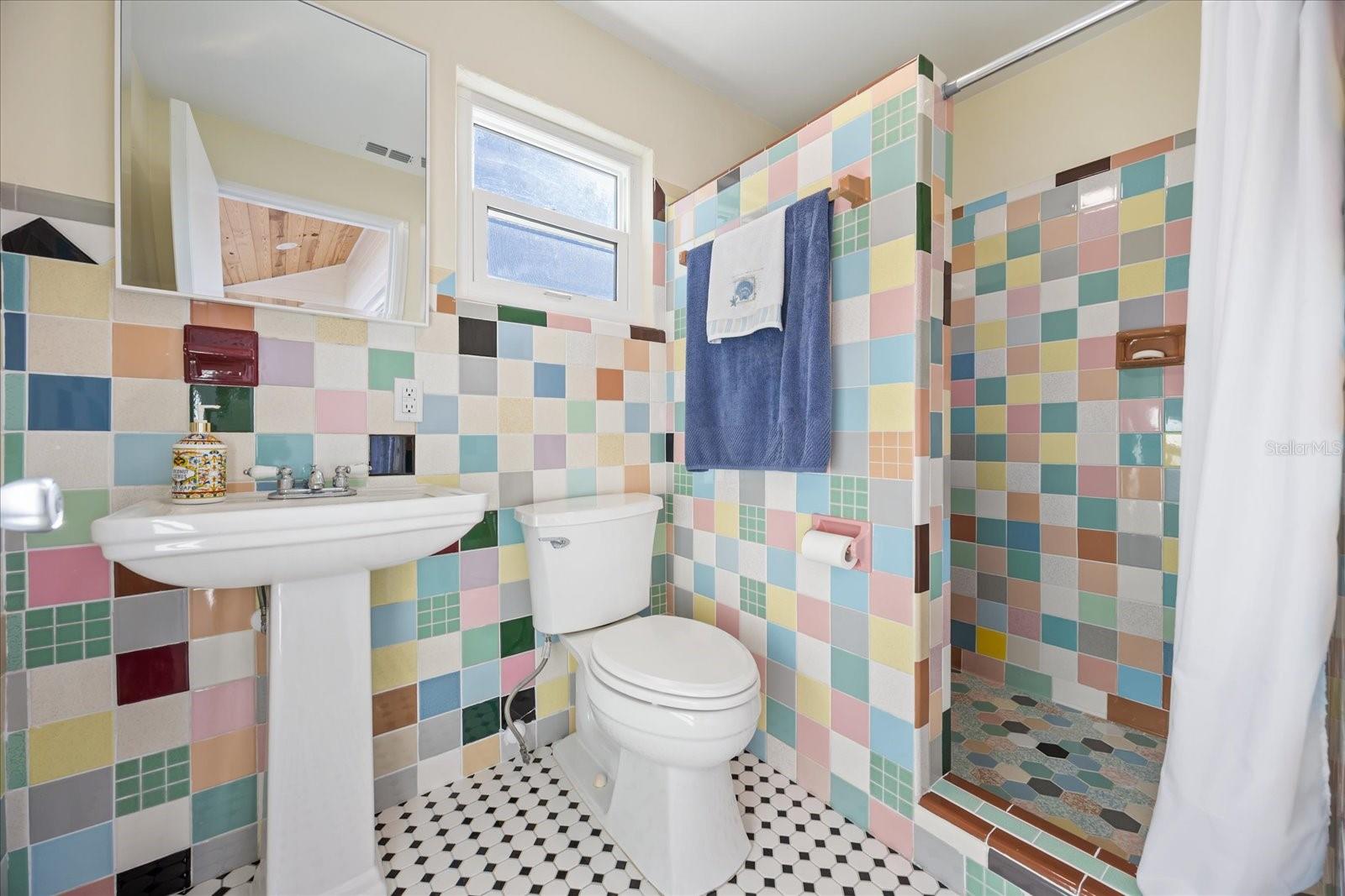 WATERFRONT ESTATES 3RD ADD - Residential