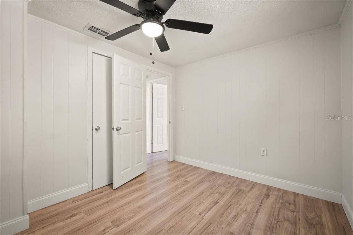 LINCOLN VILLAS - Residential