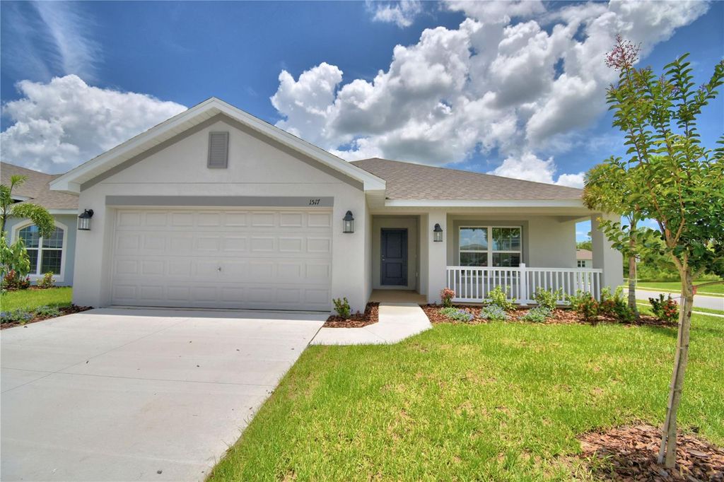 Photo of 836 Vienna Drive, Winter Haven, FL 33884 (MLS # L4962097)