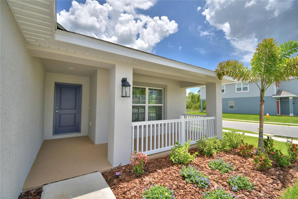 Photo of 836 Vienna Drive, Winter Haven, FL 33884 (MLS # L4962097)