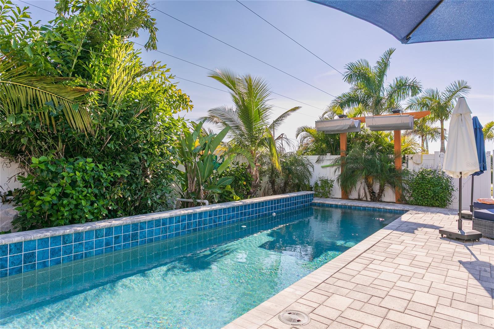 SOUTH VENICE - Residential