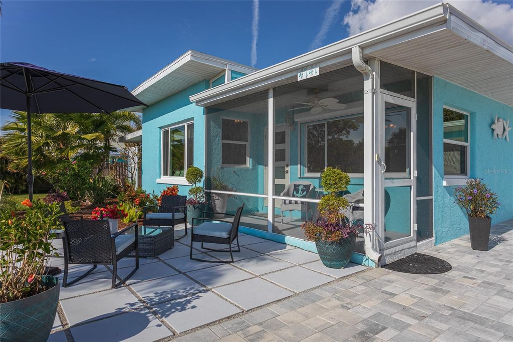 Photo of 4741 Lemon Bay Drive, Venice, FL 34293 (MLS # N6141696)