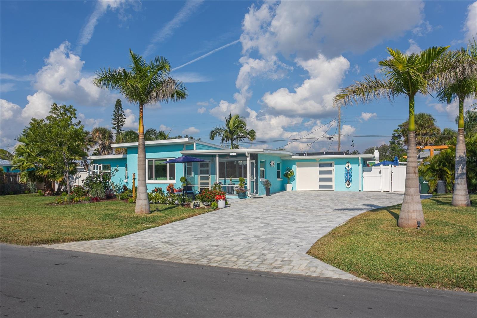 SOUTH VENICE - Residential