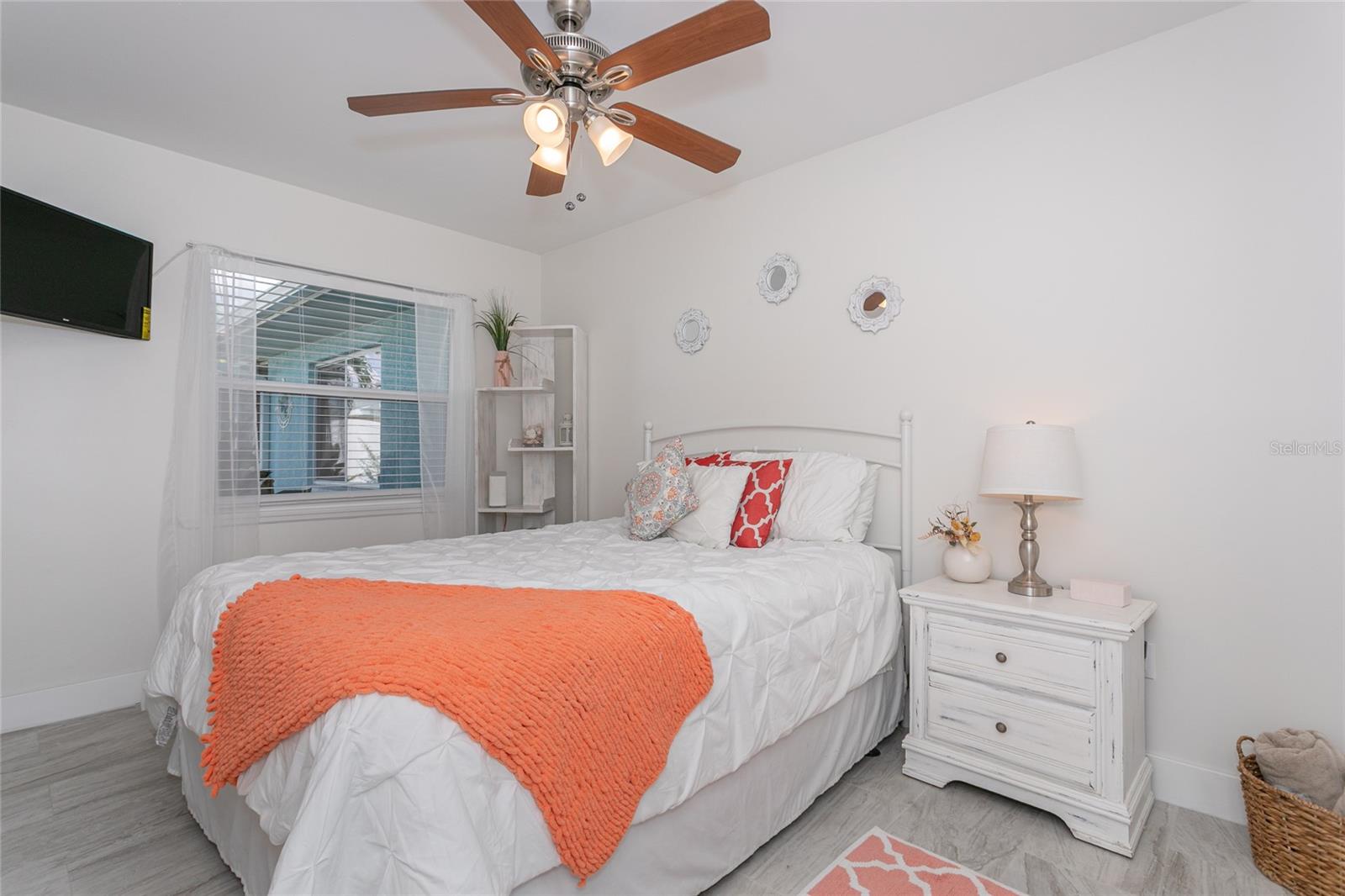 SOUTH VENICE - Residential