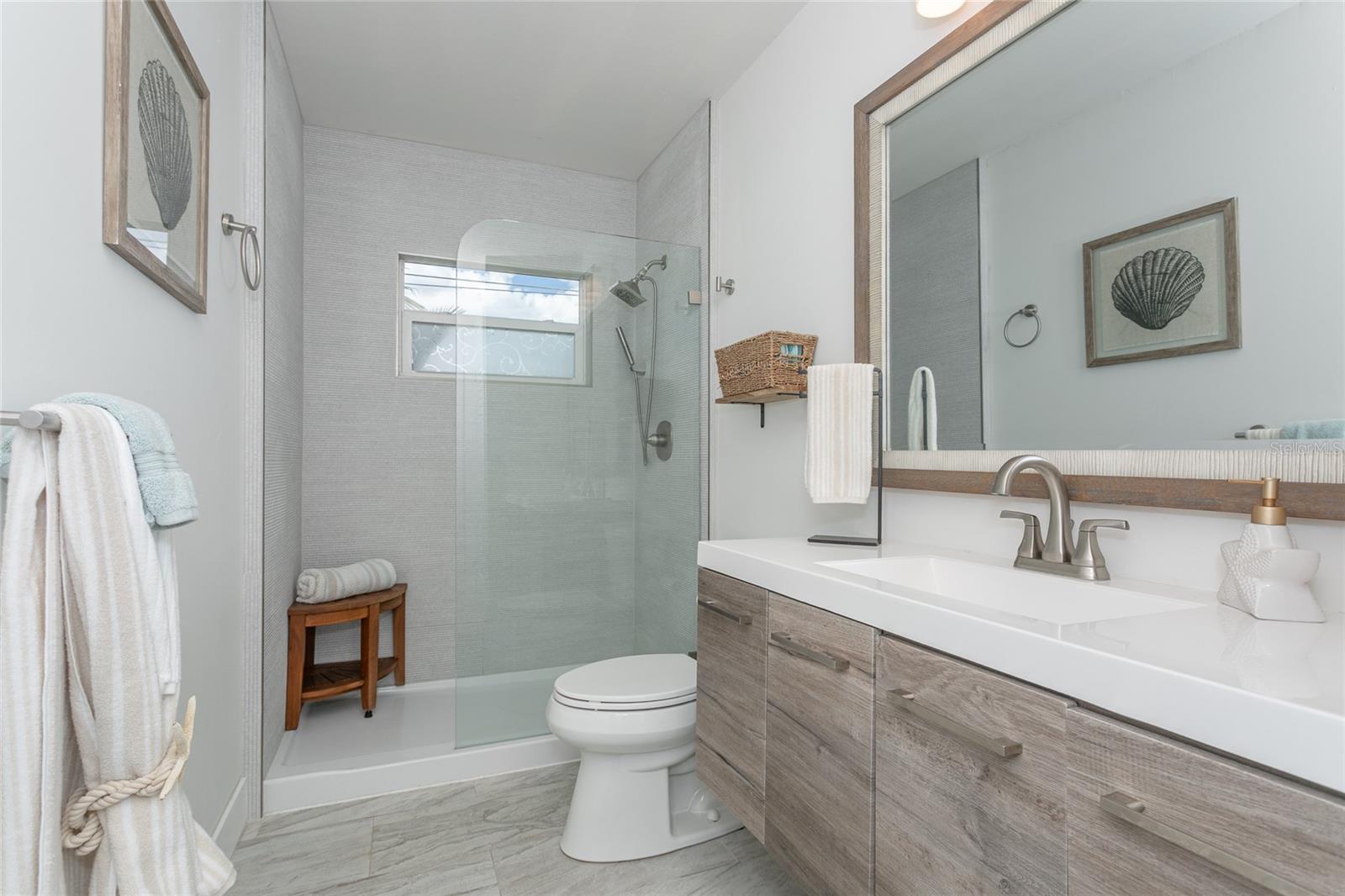 SOUTH VENICE - Residential