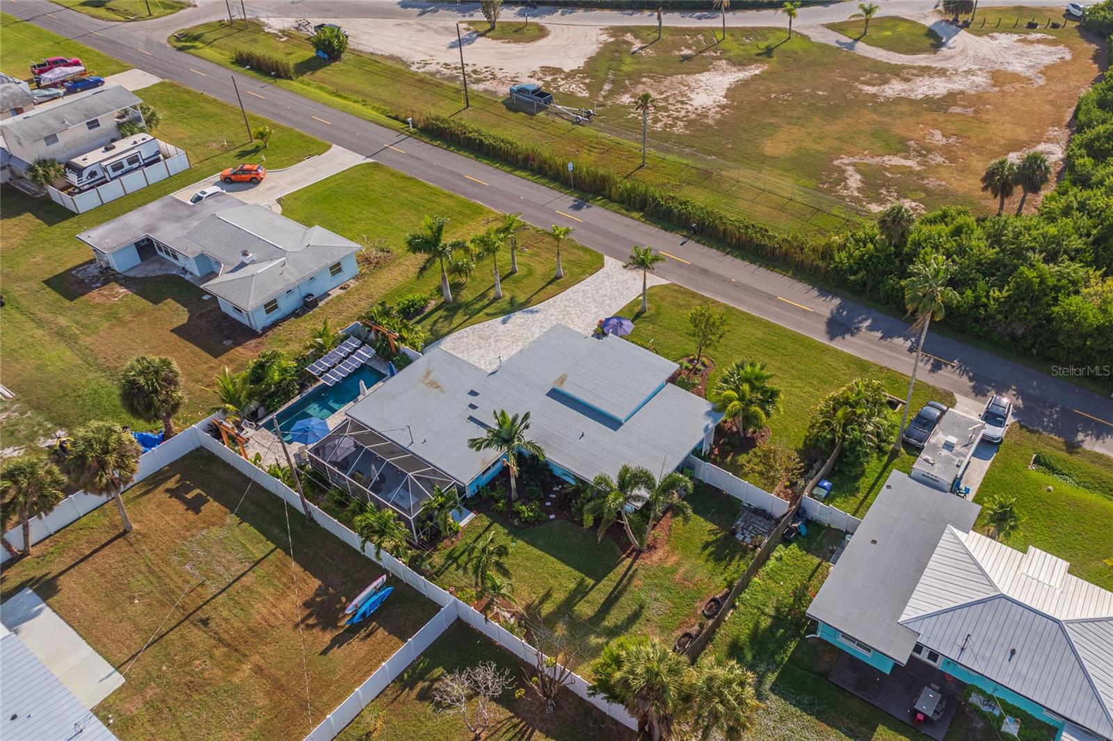 SOUTH VENICE - Residential