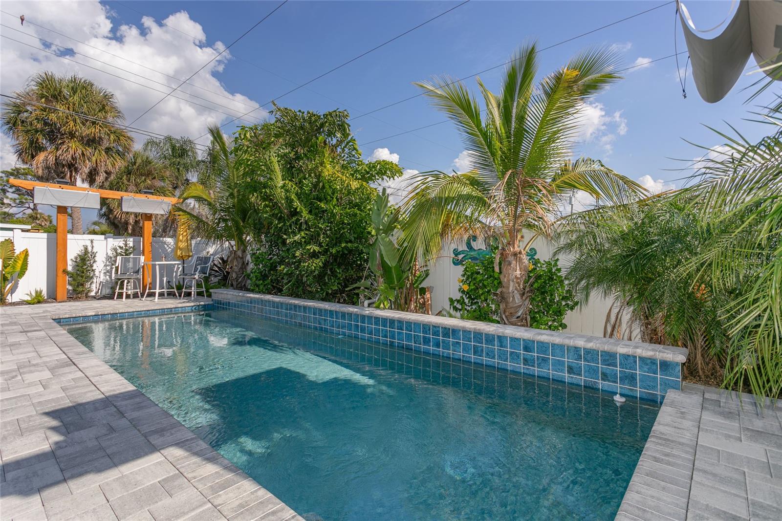 SOUTH VENICE - Residential