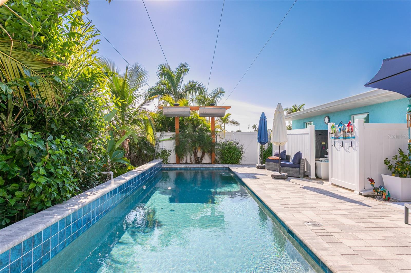 SOUTH VENICE - Residential