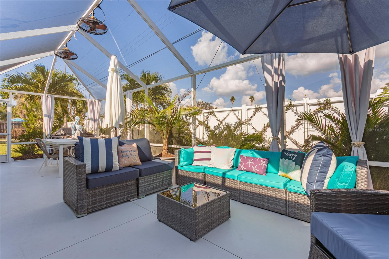 SOUTH VENICE - Residential