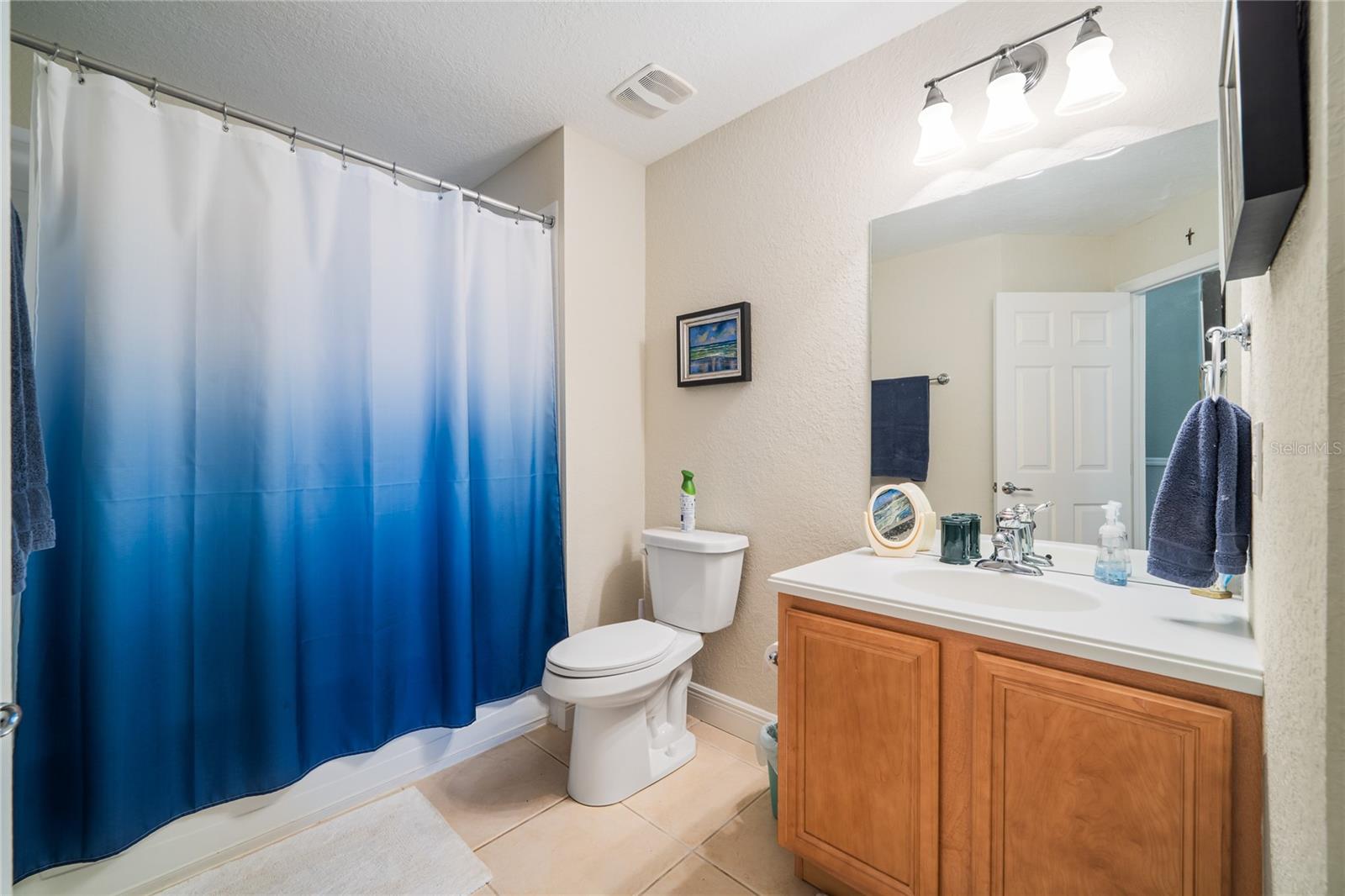 REGENCY OAKS UNIT THREE - Residential