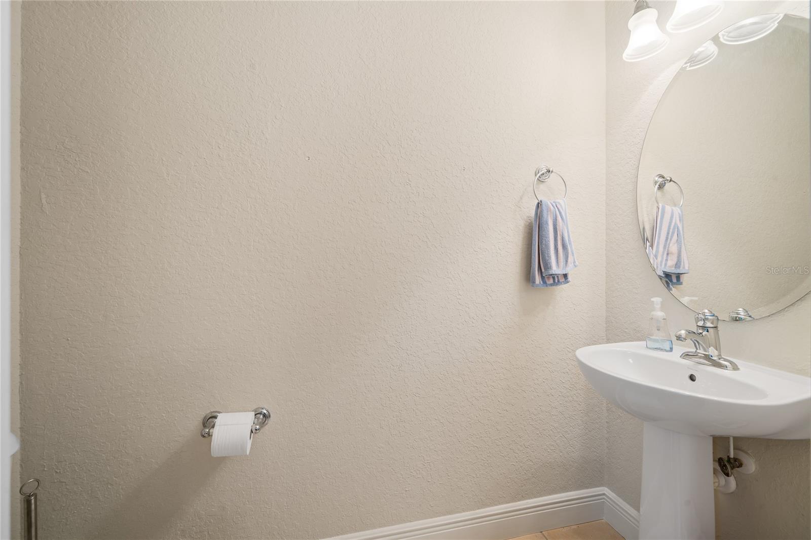 REGENCY OAKS UNIT THREE - Residential